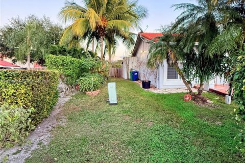 Adosado en alquiler en Hialeah, Florida, 3 dormitorios, 106.84 m2 № 2009293 - foto 29