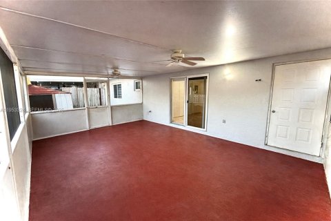 Adosado en alquiler en Hialeah, Florida, 3 dormitorios, 106.84 m2 № 2009293 - foto 26