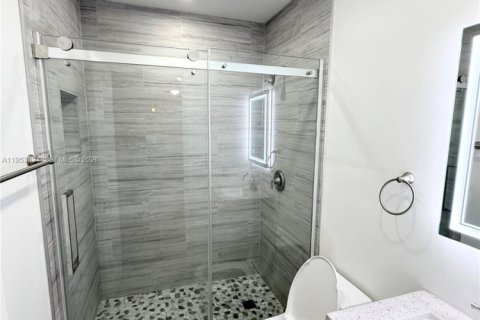 Adosado en alquiler en Hialeah, Florida, 3 dormitorios, 106.84 m2 № 2009293 - foto 15