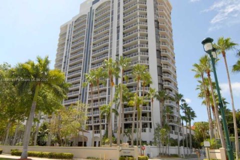 Condominio en venta en Aventura, Florida, 3 dormitorios, 169.08 m2 № 2022654 - foto 3