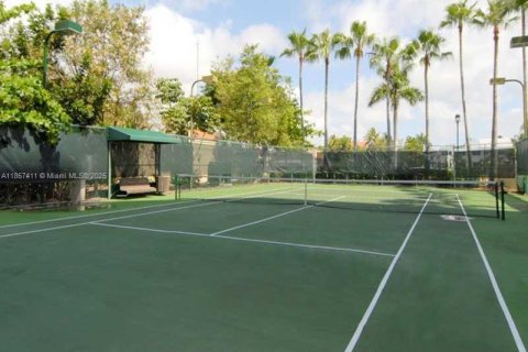 Condominio en venta en Aventura, Florida, 3 dormitorios, 169.08 m2 № 2022654 - foto 9