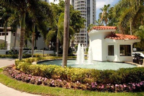 Condominio en venta en Aventura, Florida, 3 dormitorios, 169.08 m2 № 2022654 - foto 2