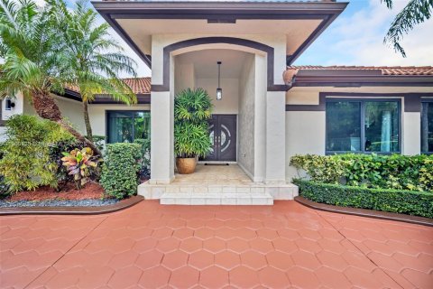House in Miami, Florida 4 bedrooms, 233.46 sq.m. № 1964991 - photo 4