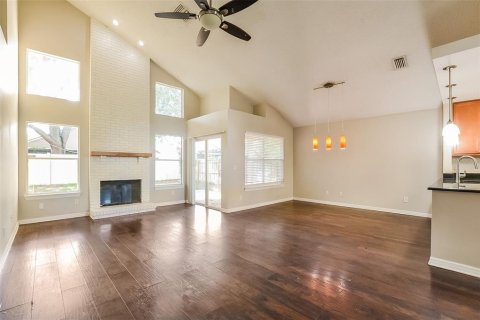House in Altamonte Springs, Florida 4 bedrooms, 160.72 sq.m. № 2197738 - photo 3