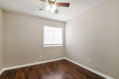 House in Altamonte Springs, Florida 4 bedrooms, 160.72 sq.m. № 2197738 - photo 16