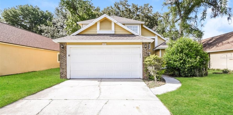 House in Altamonte Springs, Florida 4 bedrooms, 160.72 sq.m. № 2197738