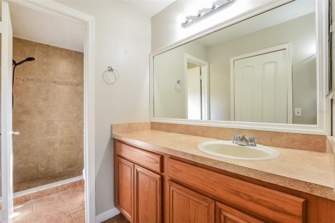 House in Altamonte Springs, Florida 4 bedrooms, 160.72 sq.m. № 2197738 - photo 12