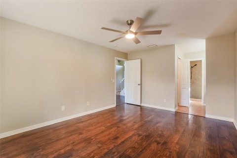 House in Altamonte Springs, Florida 4 bedrooms, 160.72 sq.m. № 2197738 - photo 11
