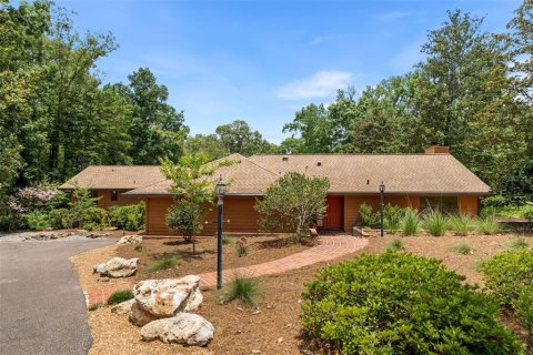 House in Alachua, Florida 4 bedrooms, 344.95 sq.m. № 2200870