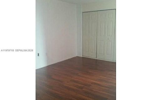 Condominio en venta en Miami, Florida, 2 dormitorios, 74.32 m2 № 2046208 - foto 5