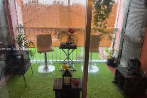 Condominio en venta en Miami, Florida, 2 dormitorios, 74.32 m2 № 2046208 - foto 21