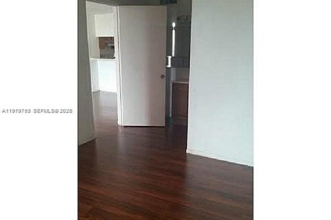 Condominio en venta en Miami, Florida, 2 dormitorios, 74.32 m2 № 2046208 - foto 11