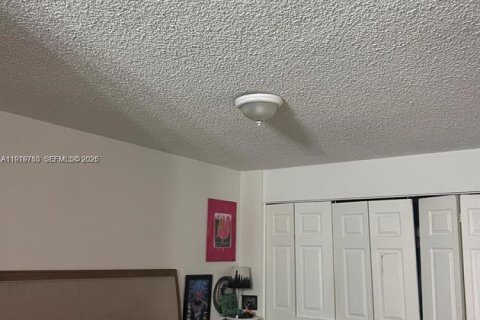 Condominio en venta en Miami, Florida, 2 dormitorios, 74.32 m2 № 2046208 - foto 18