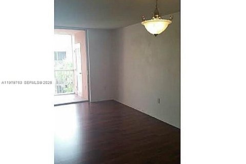 Condominio en venta en Miami, Florida, 2 dormitorios, 74.32 m2 № 2046208 - foto 6