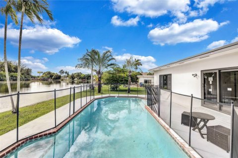 Casa en venta en Hollywood, Florida, 3 dormitorios, 112.04 m2 № 2013802 - foto 14