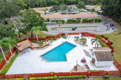 Condo in Sun City Center, Florida, 2 bedrooms  № 1385179 - photo 22