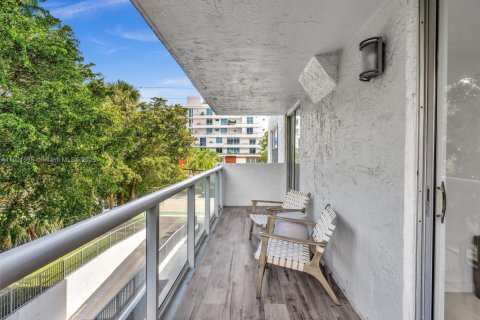 Appartement à louer à Bay Harbor Islands, Floride: 2 chambres, 133.87 m2 № 1966261 - photo 30