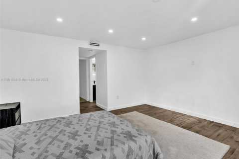 Appartement à louer à Bay Harbor Islands, Floride: 2 chambres, 133.87 m2 № 1966261 - photo 28