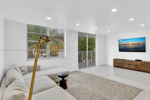 Appartement à louer à Bay Harbor Islands, Floride: 2 chambres, 133.87 m2 № 1966261 - photo 10