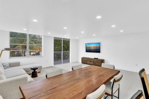 Appartement à louer à Bay Harbor Islands, Floride: 2 chambres, 133.87 m2 № 1966261 - photo 9