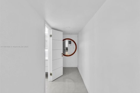 Appartement à louer à Bay Harbor Islands, Floride: 2 chambres, 133.87 m2 № 1966261 - photo 16