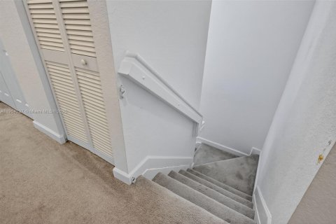 Adosado en venta en Miami, Florida, 4 dormitorios, 169.08 m2 № 1964203 - foto 20