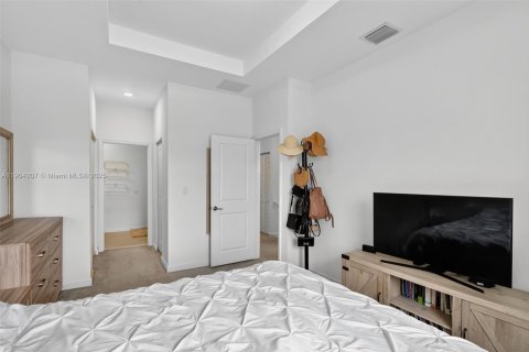 Adosado en venta en Miami, Florida, 4 dormitorios, 169.08 m2 № 1964203 - foto 26