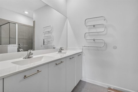 Adosado en venta en Miami, Florida, 4 dormitorios, 169.08 m2 № 1964203 - foto 27