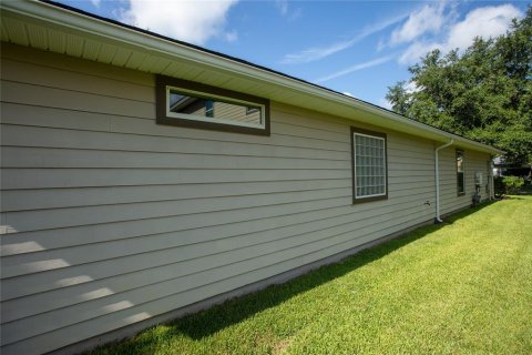 House in Gainesville, Florida 3 bedrooms, 157.66 sq.m. № 2197233 - photo 14