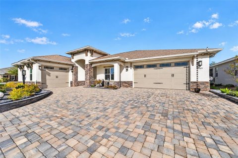 Casa en Ocala, Florida 3 dormitorios, 243.59 m2 № 2426936