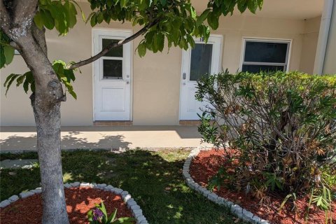 Condo in Lighthouse Point, Florida, 1 bedroom № 2187984 - photo 9
