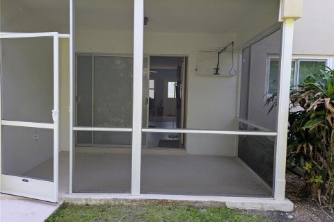 Condo in Lighthouse Point, Florida, 1 bedroom № 2187984 - photo 2