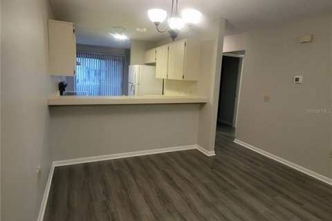 Copropriété à louer à Inverness, Floride: 2 chambres, 89.09 m2 № 2118130 - photo 3