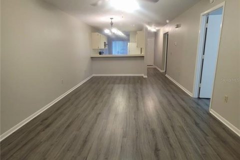 Copropriété à louer à Inverness, Floride: 2 chambres, 89.09 m2 № 2118130 - photo 2