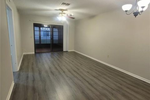 Copropriété à louer à Inverness, Floride: 2 chambres, 89.09 m2 № 2118130 - photo 4