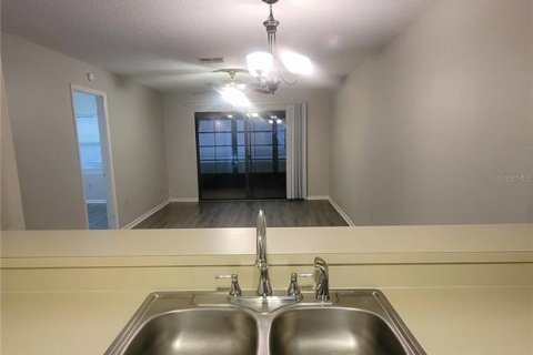 Copropriété à louer à Inverness, Floride: 2 chambres, 89.09 m2 № 2118130 - photo 7