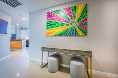 Condominio en venta en Miami, Florida, 2 dormitorios, 109.72 m2 № 2007691 - foto 11