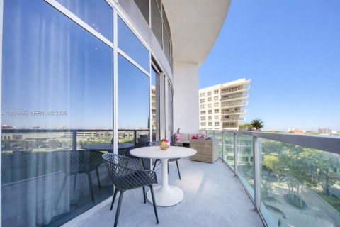Condominio en venta en Miami, Florida, 2 dormitorios, 109.72 m2 № 2007691 - foto 7