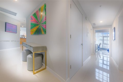Condominio en venta en Miami, Florida, 2 dormitorios, 109.72 m2 № 2007691 - foto 13