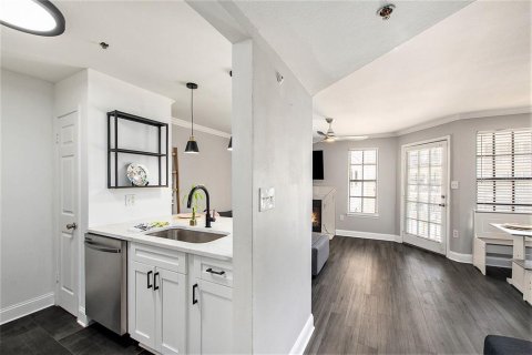 Condominio en venta en Tampa, Florida, 1 dormitorio, 58.62 m2 № 1648720 - foto 2