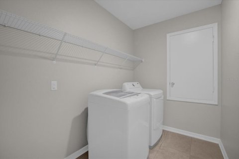House in Wesley Chapel, Florida 3 bedrooms, 185.62 sq.m. № 1350212 - photo 16