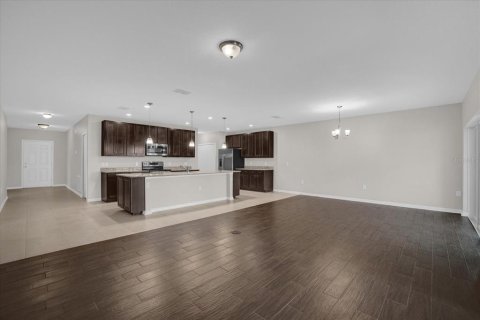 House in Wesley Chapel, Florida 3 bedrooms, 185.62 sq.m. № 1350212 - photo 5