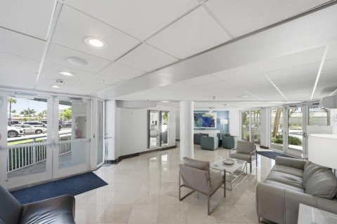 Copropriété à vendre à Fort Lauderdale, Floride: 3 chambres, 120.12 m2 № 2188149 - photo 11