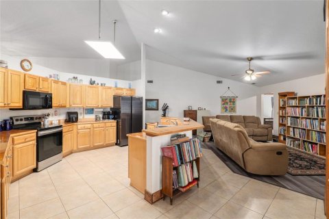 Casa en venta en Ocala, Florida, 4 dormitorios, 234.3 m2 № 1557845 - foto 10