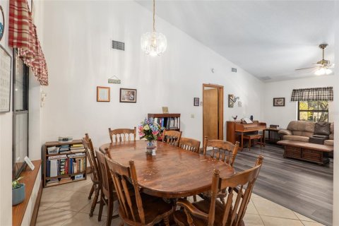 Casa en venta en Ocala, Florida, 4 dormitorios, 234.3 m2 № 1557845 - foto 15