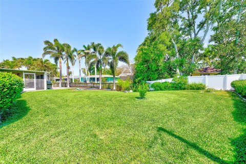 Casa en venta en Saint Petersburg, Florida, 3 dormitorios, 123.75 m2 № 1634868 - foto 28