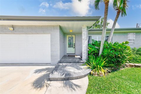 Casa en venta en Saint Petersburg, Florida, 3 dormitorios, 123.75 m2 № 1634868 - foto 2