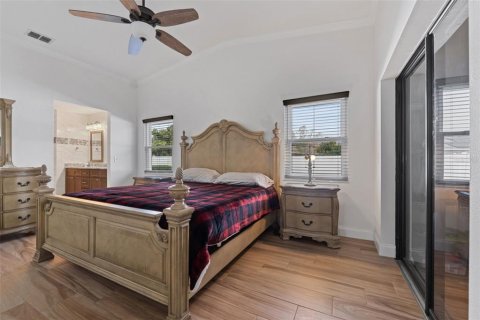 House in Lakeland, Florida 2 bedrooms, 152.08 sq.m. № 2130088 - photo 16