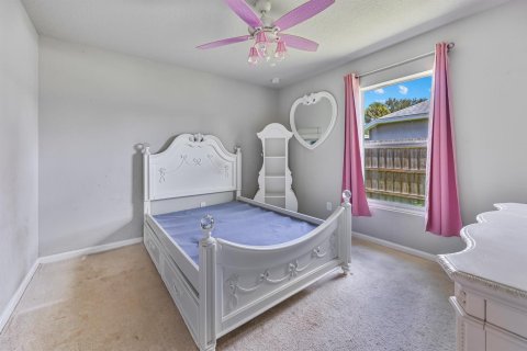 Villa ou maison à vendre à Palm Bay, Floride: 5 chambres, 226.22 m2 № 2399753 - photo 8