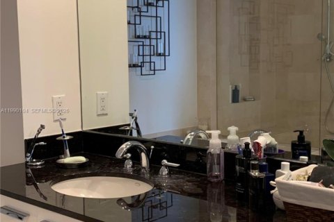 Condominio en alquiler en Hallandale Beach, Florida, 3 dormitorios, 171.03 m2 № 2057963 - foto 18